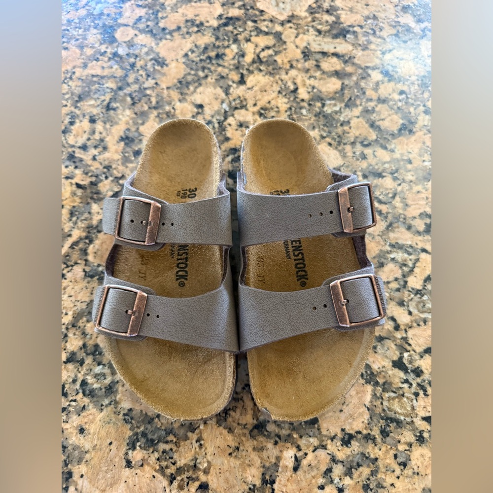 Birkenstock Arizona Slide Sandal - Little Kid - Mocha - Picture 2 of 6
